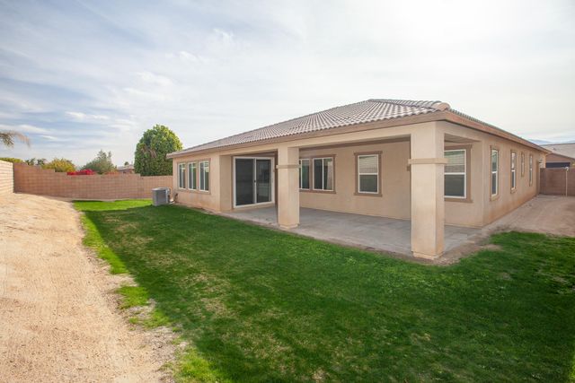 $3,200 | 74068 Imperial Court East, Palm Desert, CA 92211