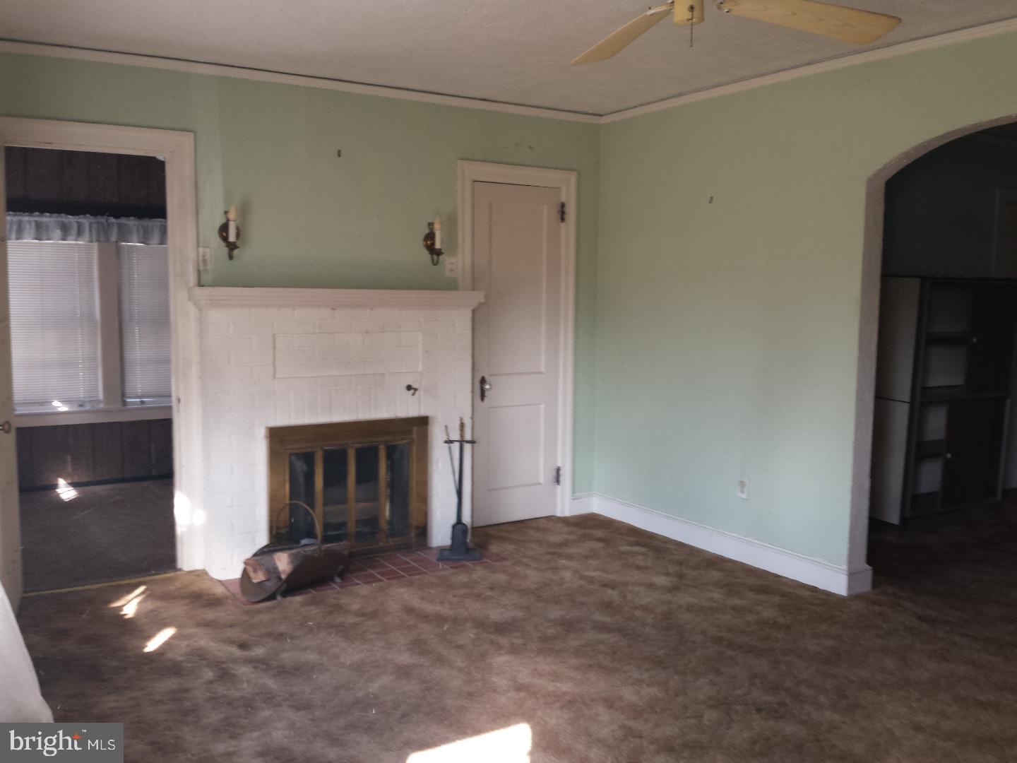 15 Rugby Lane Bridgeton, NJ 08302 - Photo 4 of 20 Fireplace
