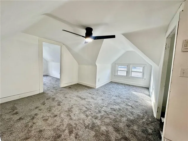 a view of a house with entryway