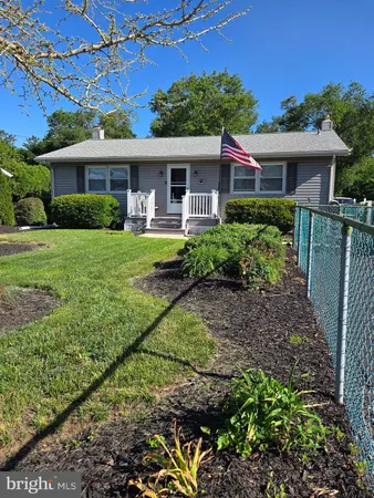 $380,000 | 405 East High Street, Clayton, NJ 08312