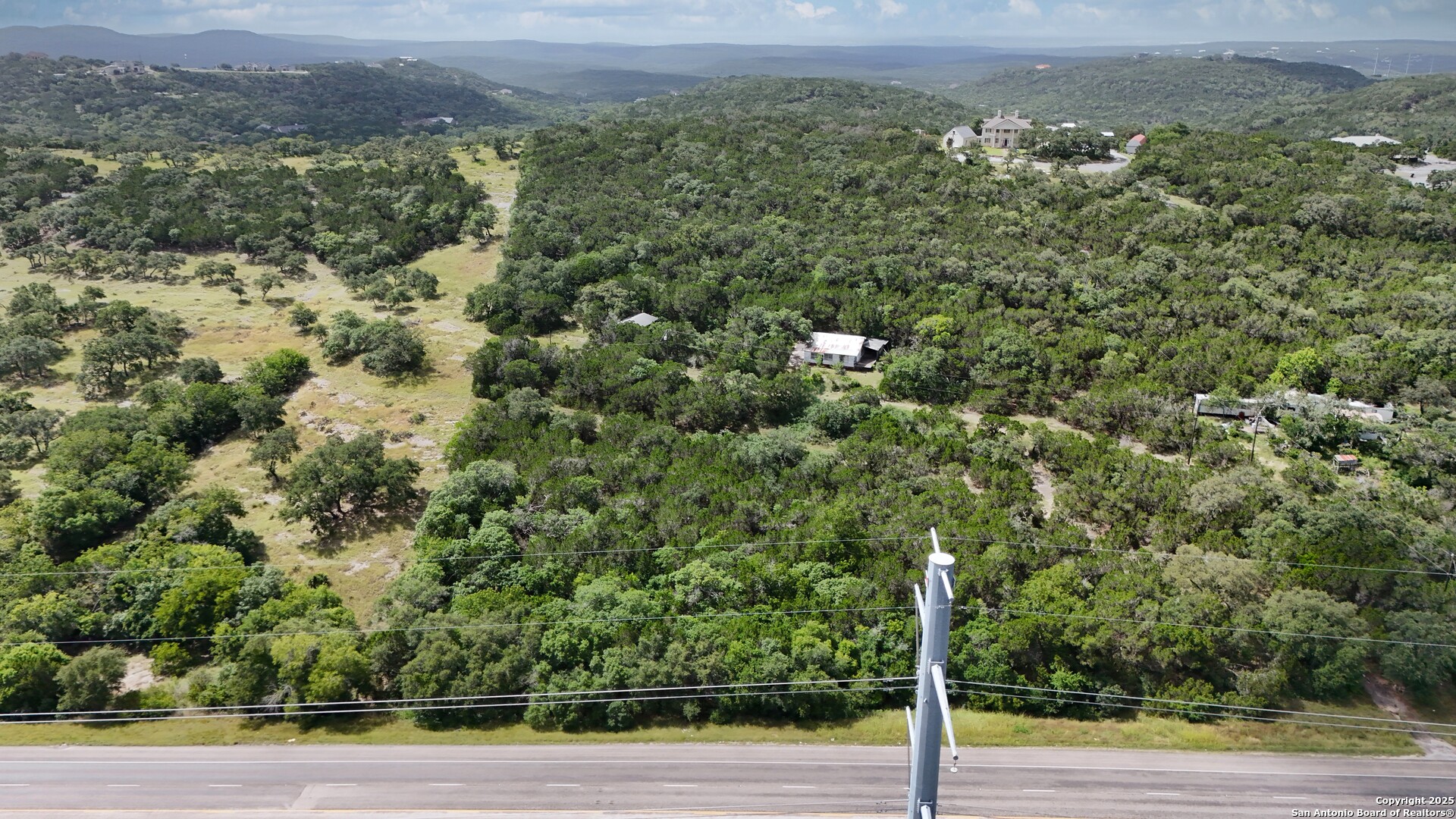 19031 Bandera Road Helotes, TX 78023 - Photo 9 of 37