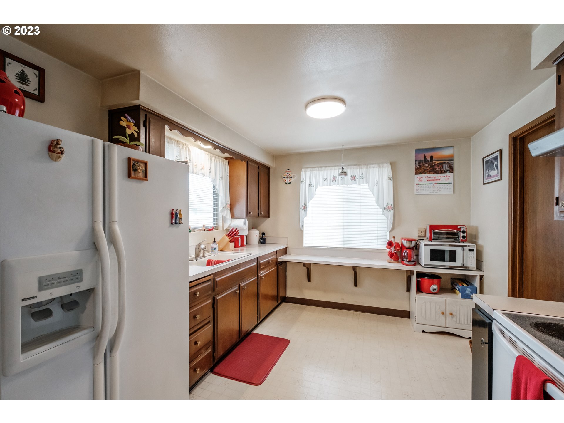 4785 Swegle Road Northeast Salem, OR 97305 - Photo 4 of 35