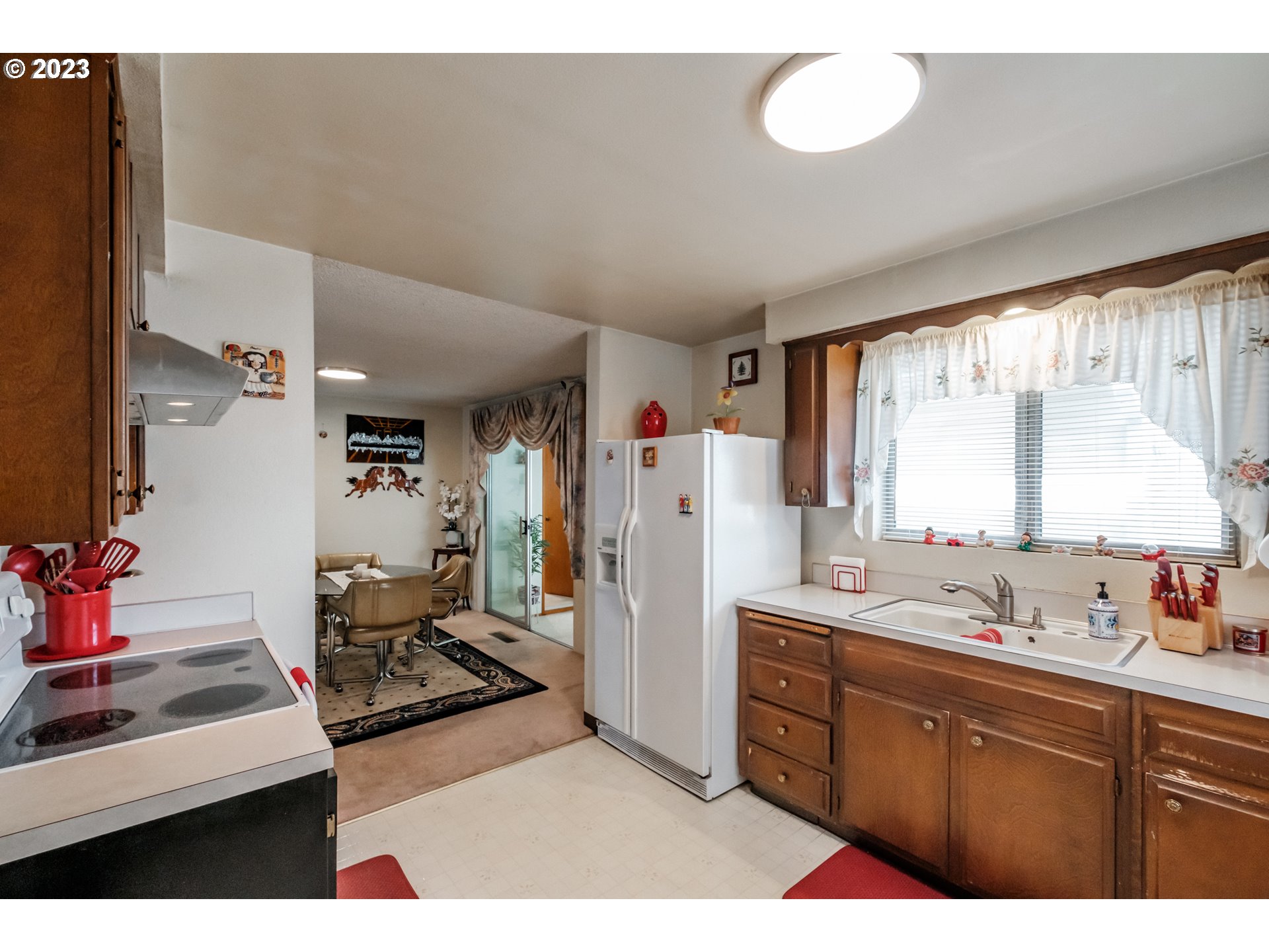 4785 Swegle Road Northeast Salem, OR 97305 - Photo 6 of 35