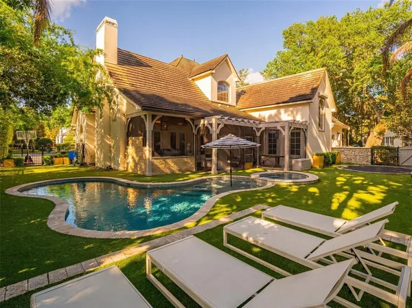 $2,850,000 | 1529 Holts Grove Circle, Winter Park, FL 32789