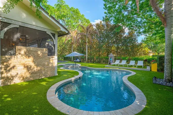 $2,850,000 | 1529 Holts Grove Circle, Winter Park, FL 32789