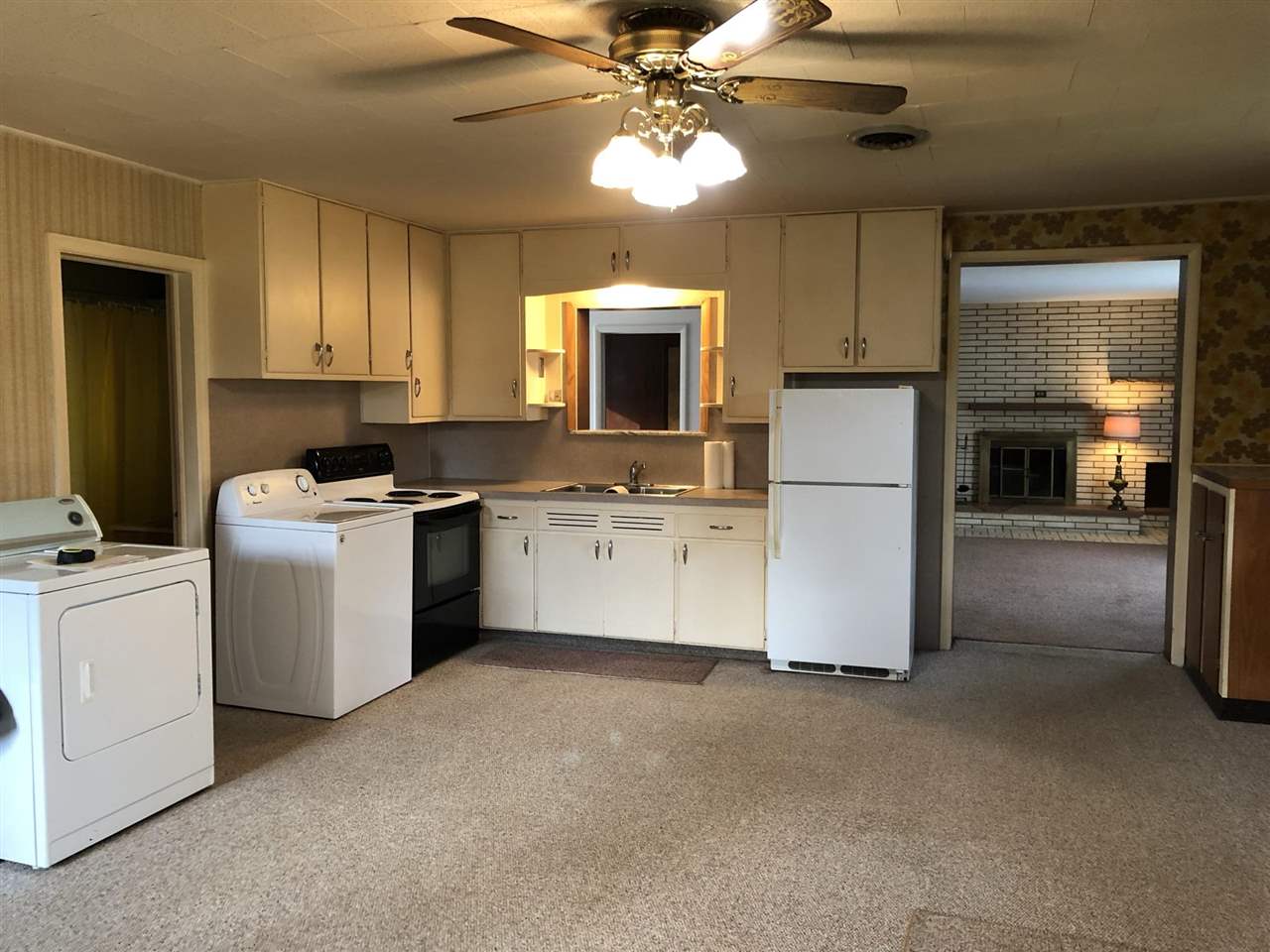 2133 West Lake Road Clio, MI 48420 - Photo 5 of 51 50060196-4.JPG