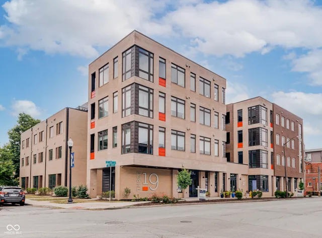 $525,000 | 319 East 16th Street, Unit 402, Indianapolis, IN 46202