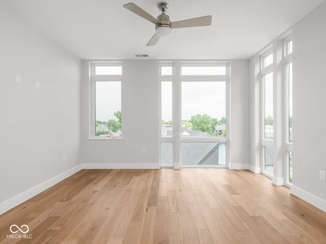 $525,000 | 319 East 16th Street, Unit 402, Indianapolis, IN 46202