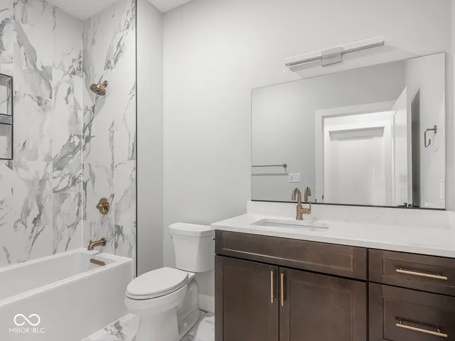 $525,000 | 319 East 16th Street, Unit 402, Indianapolis, IN 46202