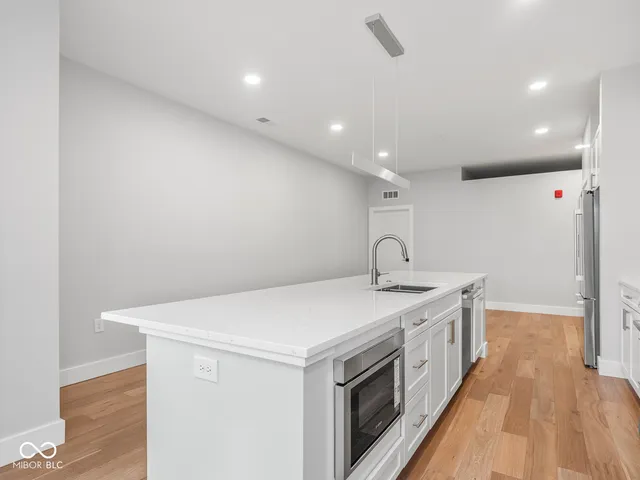 $525,000 | 319 East 16th Street, Unit 402, Indianapolis, IN 46202