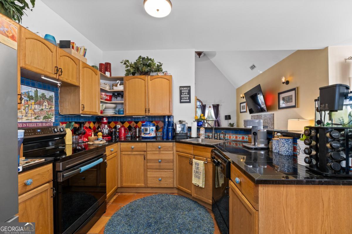 1045 Fincher Road Canton, GA 30114 - Photo 10 of 69