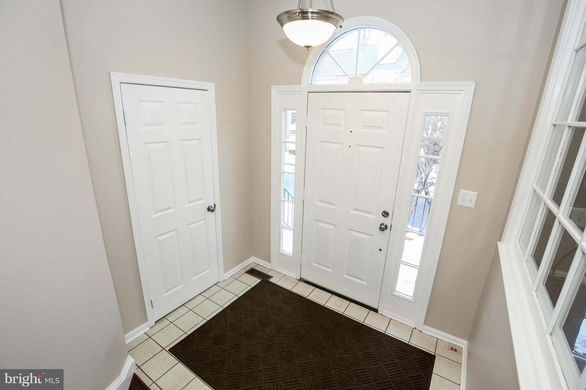 3812 Inverness Road Fairfax, VA 22033 - Photo 14 of 30 Foyer Entrance