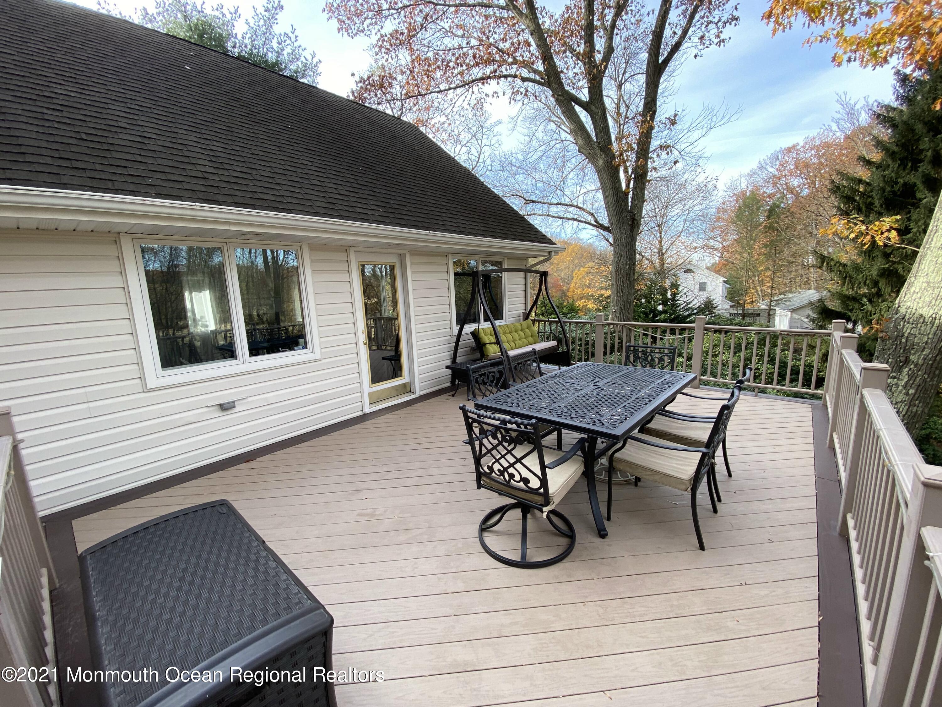 26 Van Brackle Road Holmdel, NJ 07733 - Photo 13 of 30 IMG_9237