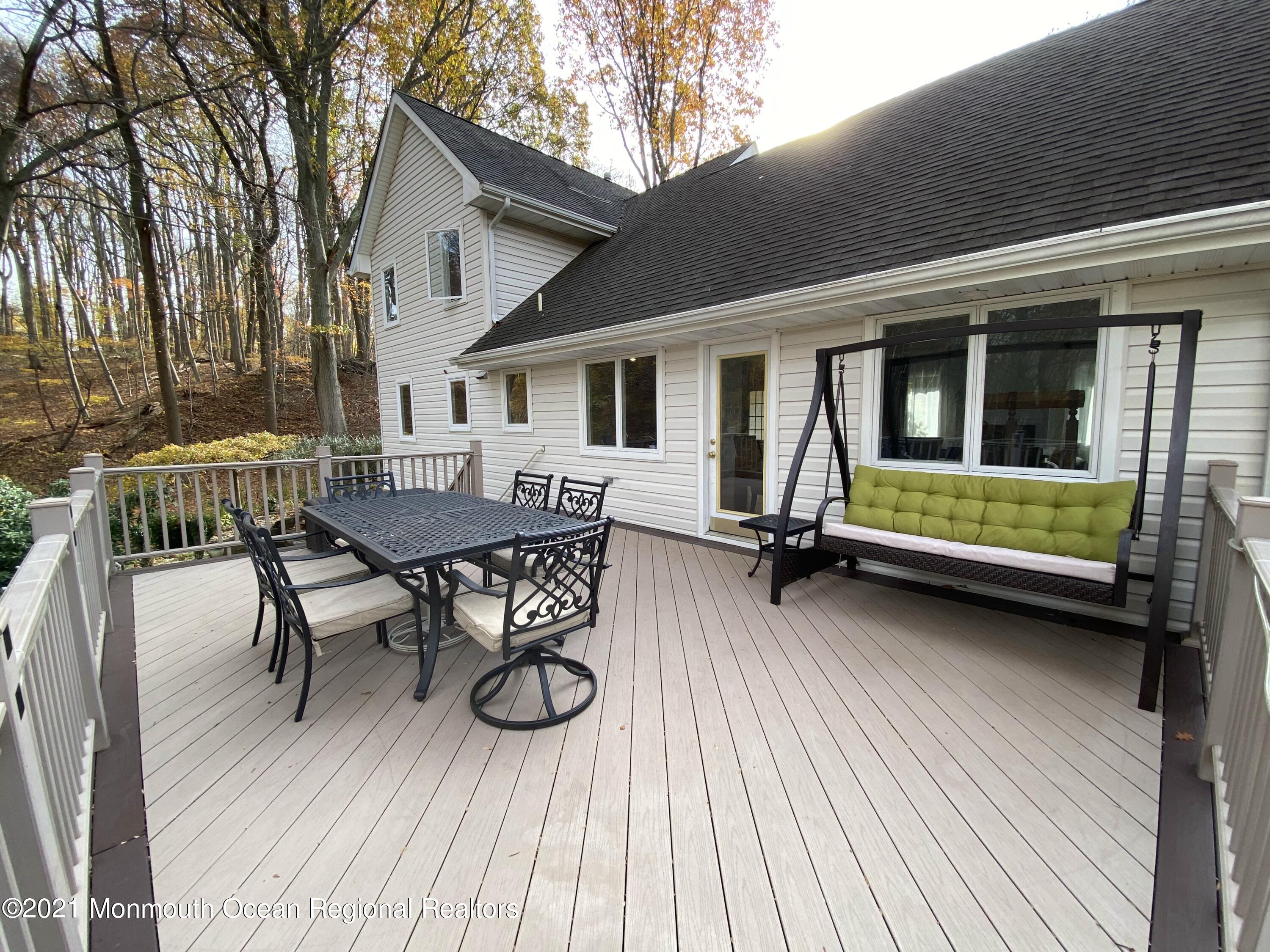 26 Van Brackle Road Holmdel, NJ 07733 - Photo 14 of 30 IMG_9238