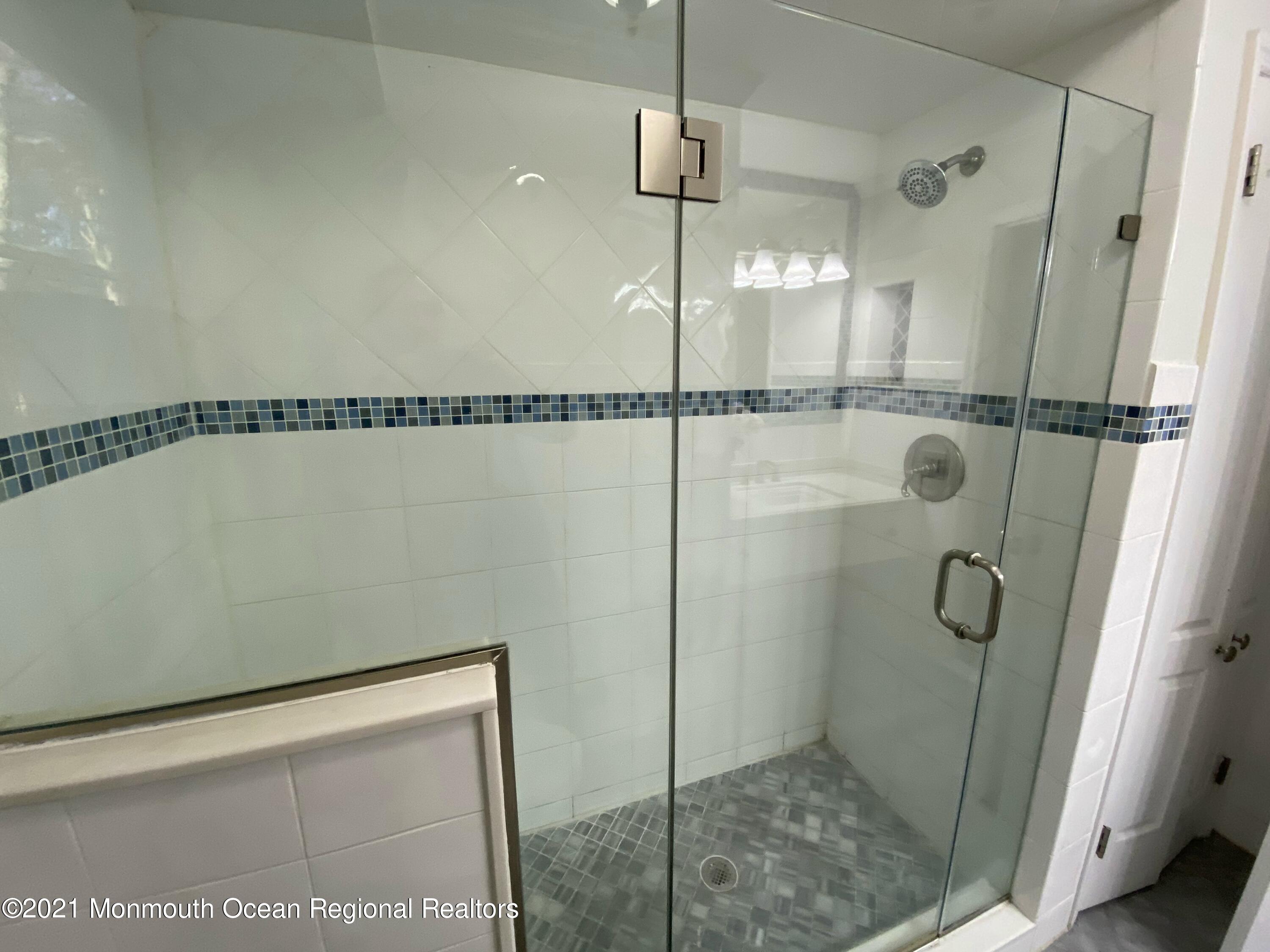 26 Van Brackle Road Holmdel, NJ 07733 - Photo 18 of 30 IMG_9214