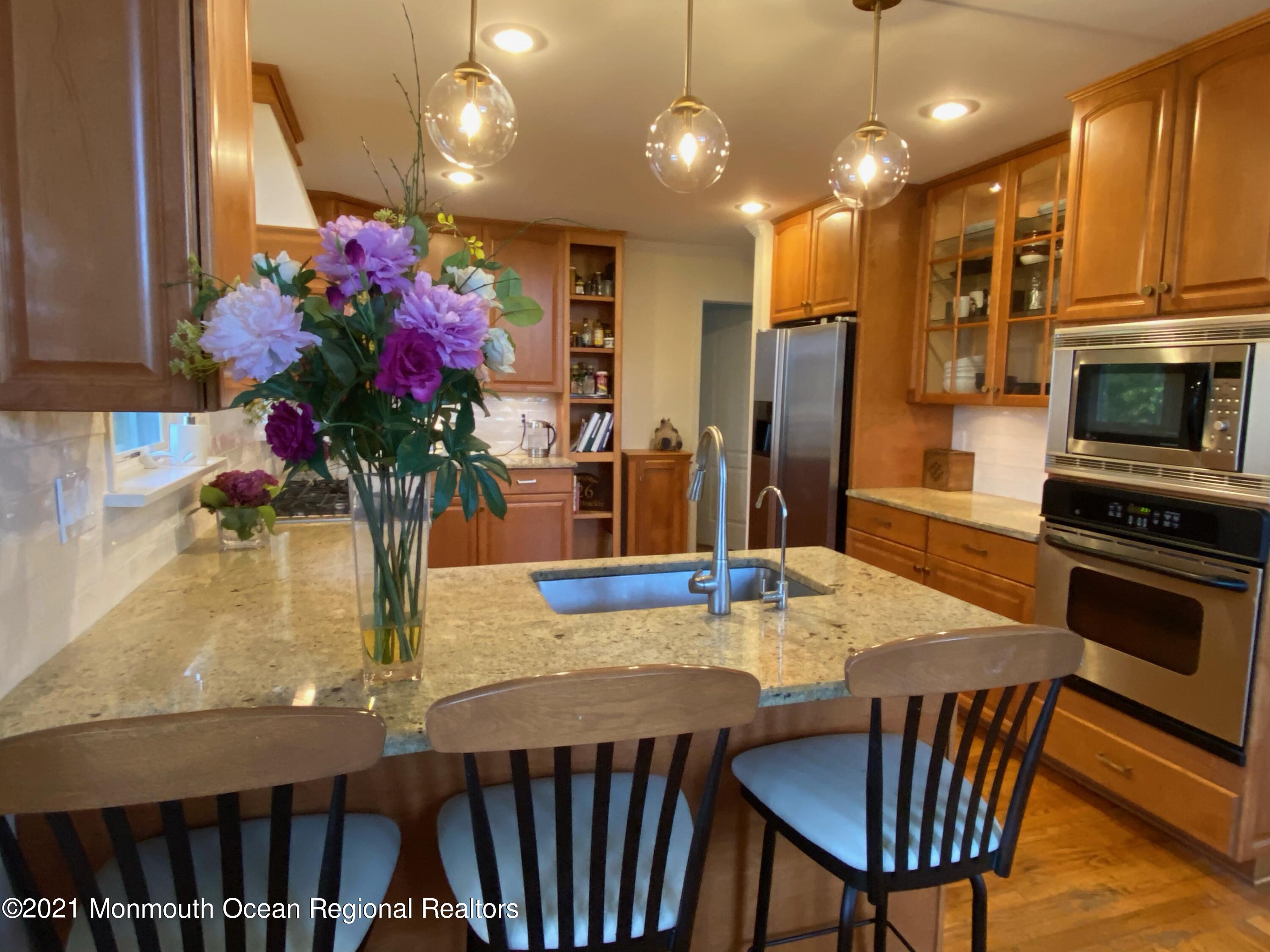 26 Van Brackle Road Holmdel, NJ 07733 - Photo 7 of 30 image1