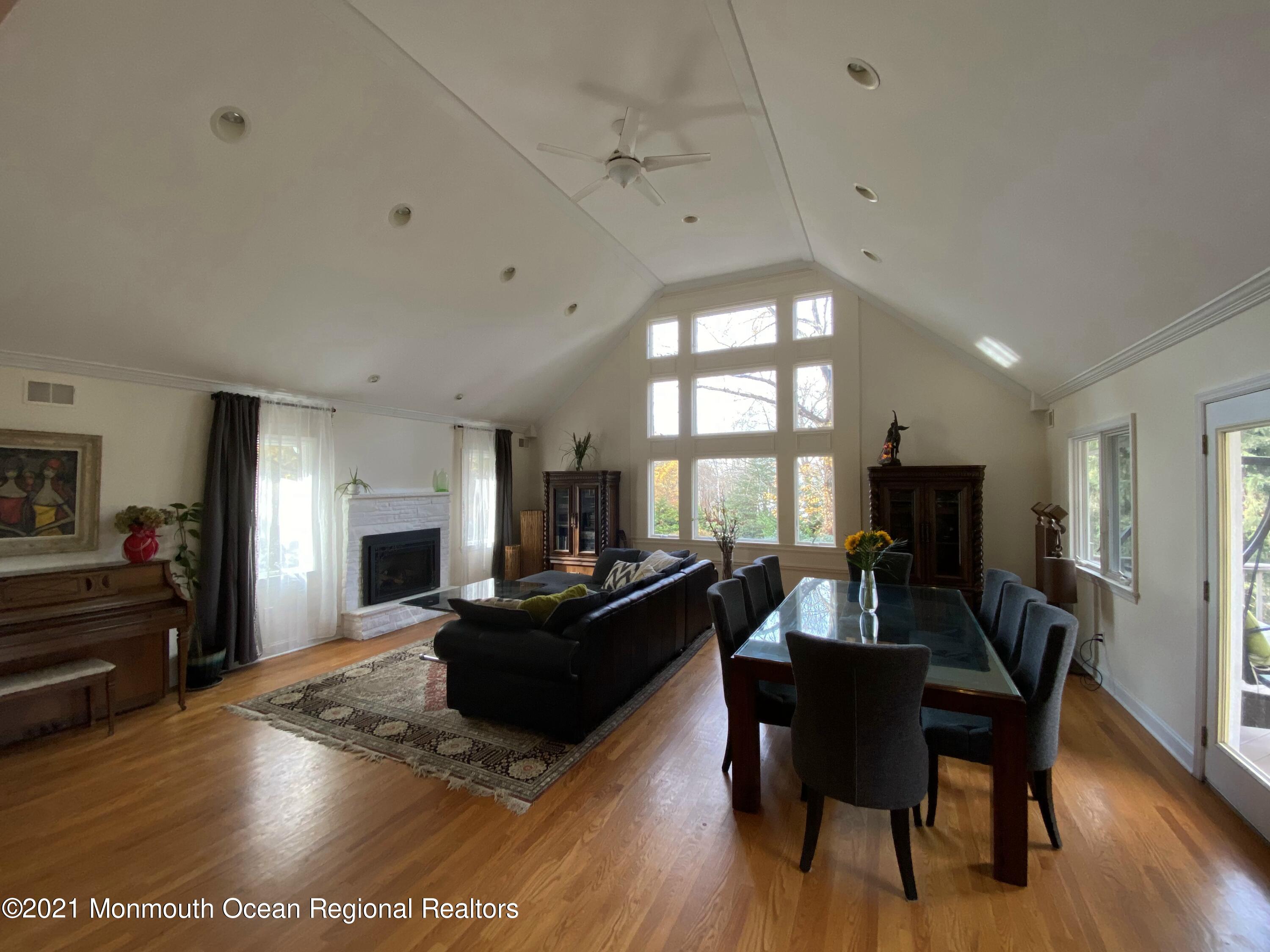 26 Van Brackle Road Holmdel, NJ 07733 - Photo 10 of 30 IMG_9232