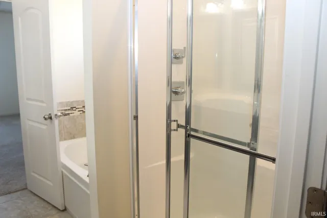 $2,400 | 3187 Megan Drive, Newburgh, IN 47630