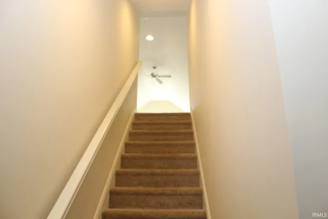 $2,400 | 3187 Megan Drive, Newburgh, IN 47630