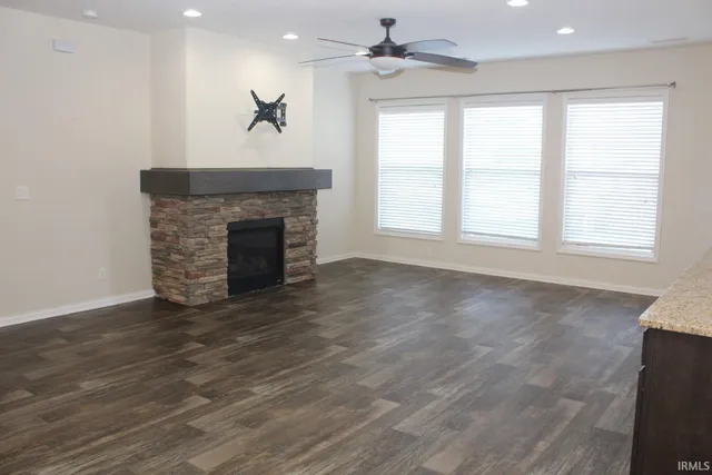 $2,400 | 3187 Megan Drive, Newburgh, IN 47630