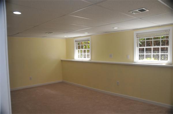 27 Endmoor Road Westford, MA 01886 - Photo 11 of 14 Gallery Image 11