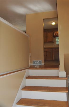 27 Endmoor Road Westford, MA 01886 - Photo 3 of 14 Gallery Image 3