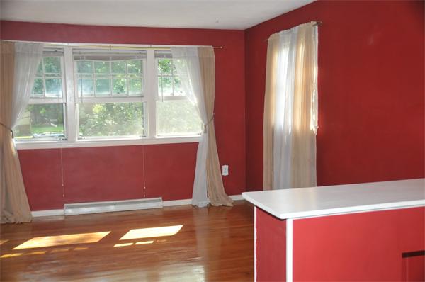 27 Endmoor Road Westford, MA 01886 - Photo 4 of 14 Gallery Image 4