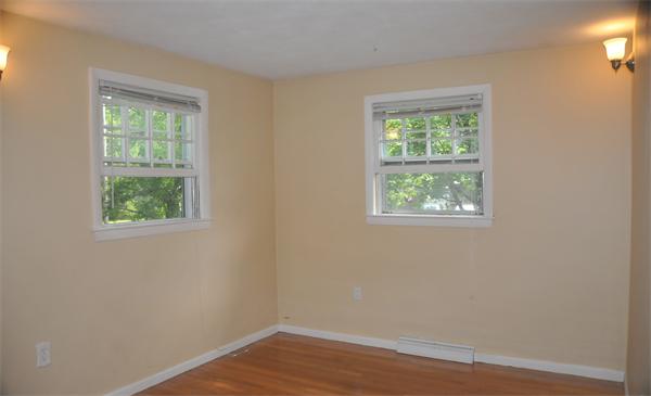 27 Endmoor Road Westford, MA 01886 - Photo 8 of 14 Gallery Image 8