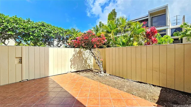 $989,000 | 6133 Summer Street, Unit 6133B, Honolulu, HI 96821