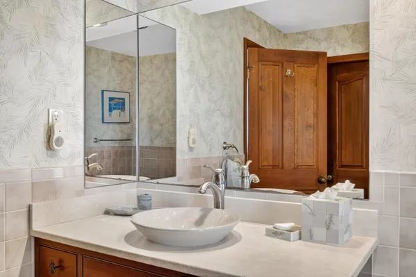 $4,250,000 | 258 West Seaview Circle, Marathon, FL 33050