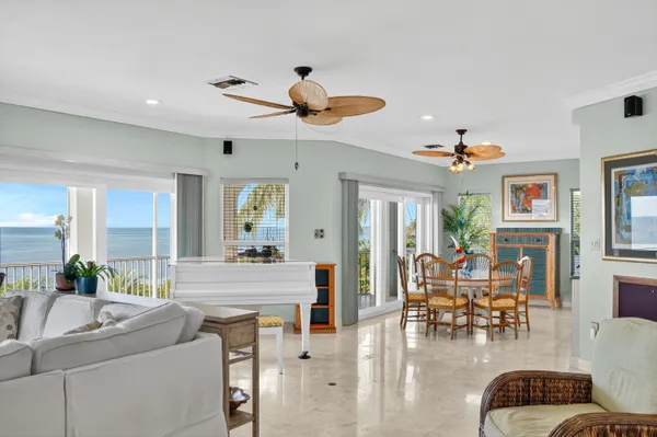 $4,250,000 | 258 West Seaview Circle, Marathon, FL 33050