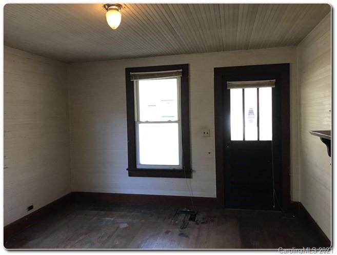 1057 Jackson Heights Road Clover, SC 29710 - Photo 3 of 8 Gallery Image 3