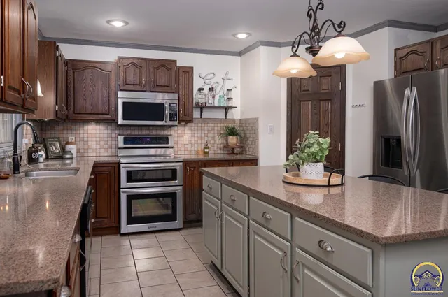 $280,000 | 5601 Southwest 24th Street, Topeka, KS 66614