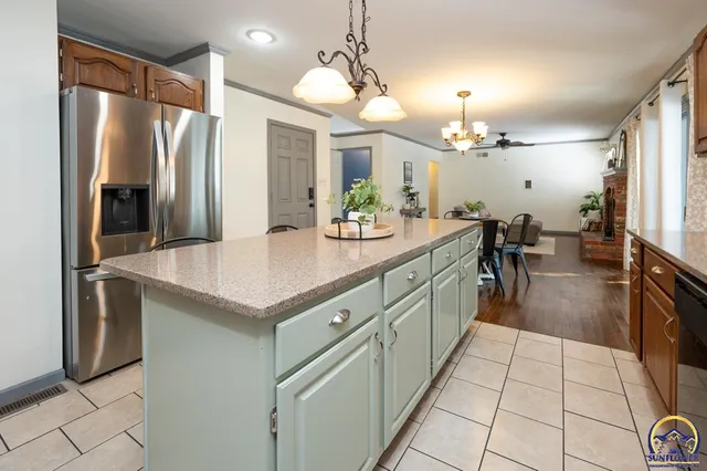 $280,000 | 5601 Southwest 24th Street, Topeka, KS 66614