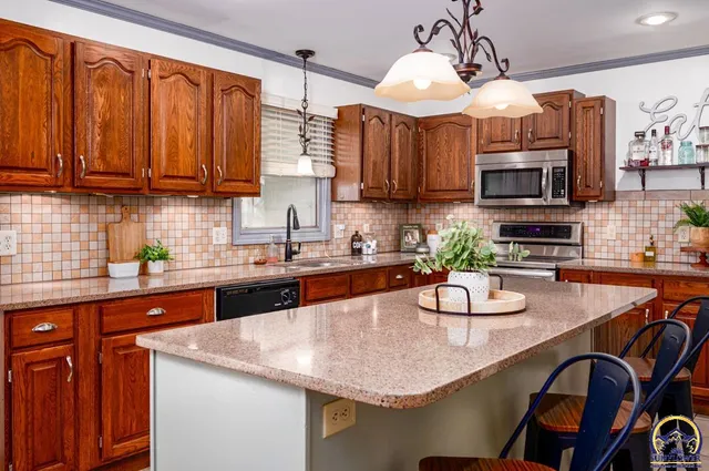 $280,000 | 5601 Southwest 24th Street, Topeka, KS 66614