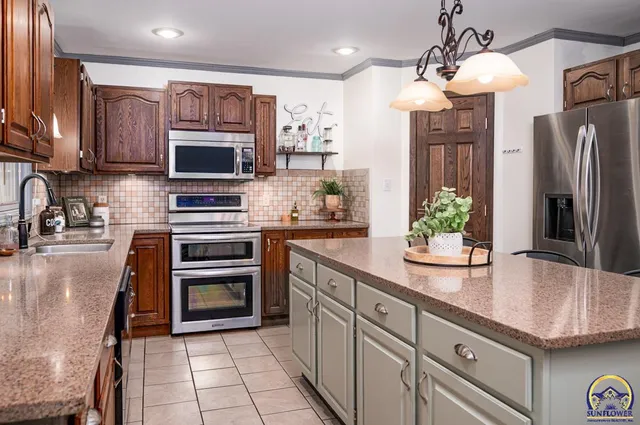 $280,000 | 5601 Southwest 24th Street, Topeka, KS 66614