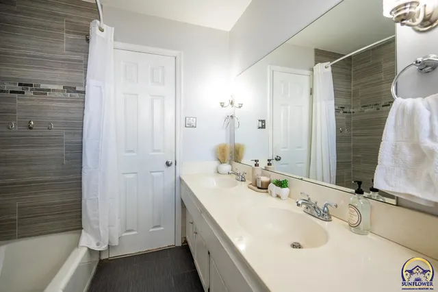 $280,000 | 5601 Southwest 24th Street, Topeka, KS 66614