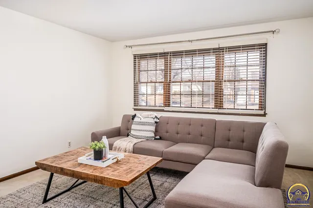 $280,000 | 5601 Southwest 24th Street, Topeka, KS 66614