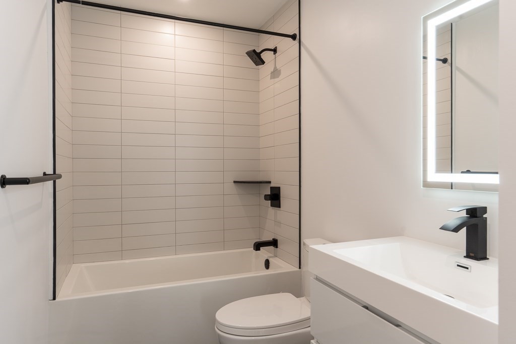 177 Thorndike Street, Unit 1 Brookline, MA 02446 - Photo 20 of 42