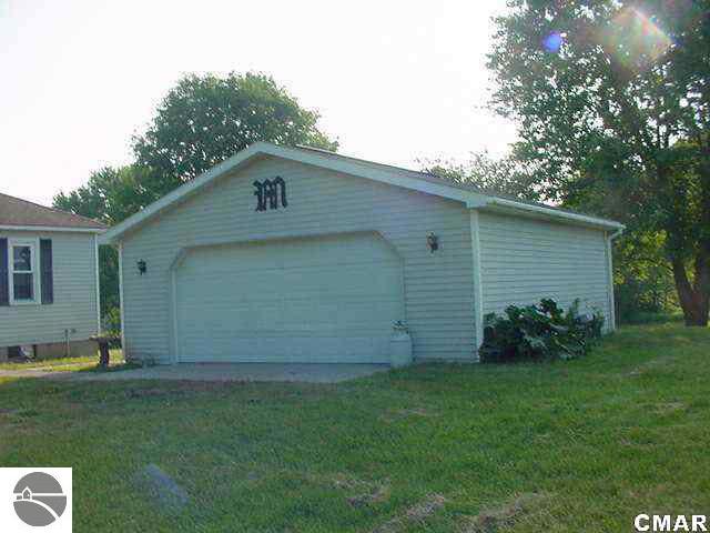 5234 Northwest County Line Road Remus, MI 49340 - Photo 3 of 16 1772174-2.JPG