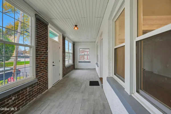 $299,000 | 2 Glenwood Street, Albany, NY 12208