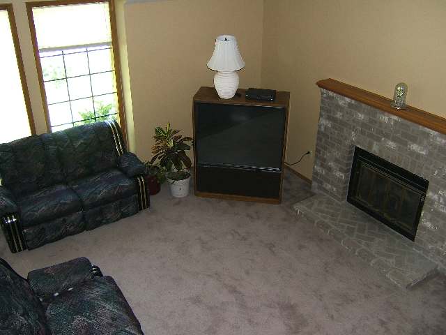 303 West Brita Avenue Spokane, WA 99208 - Photo 3 of 8 Gallery Image 3