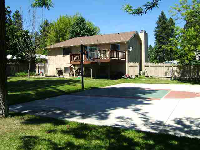 303 West Brita Avenue Spokane, WA 99208 - Photo 5 of 8 Gallery Image 5