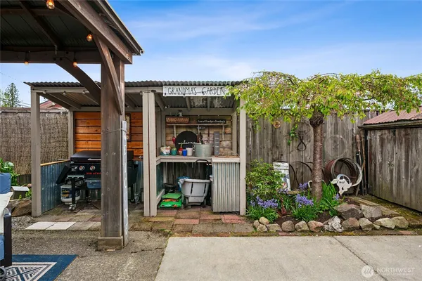 $565,800 | 2232 Griffin Avenue, Enumclaw, WA 98022