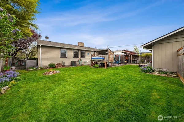$565,800 | 2232 Griffin Avenue, Enumclaw, WA 98022