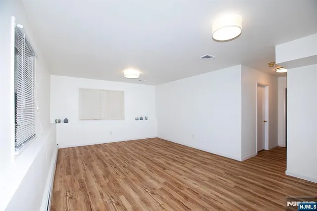 $4,900 | 2052 Hoefleys Lane, Fort Lee, NJ 07024