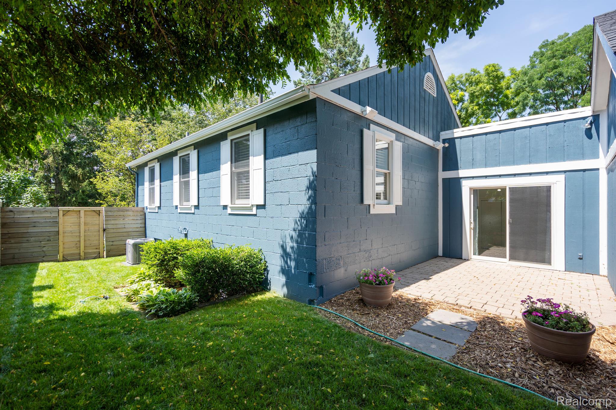 212 North Alice Avenue Rochester, MI 48307 - Photo 3 of 28 Gallery Image 3