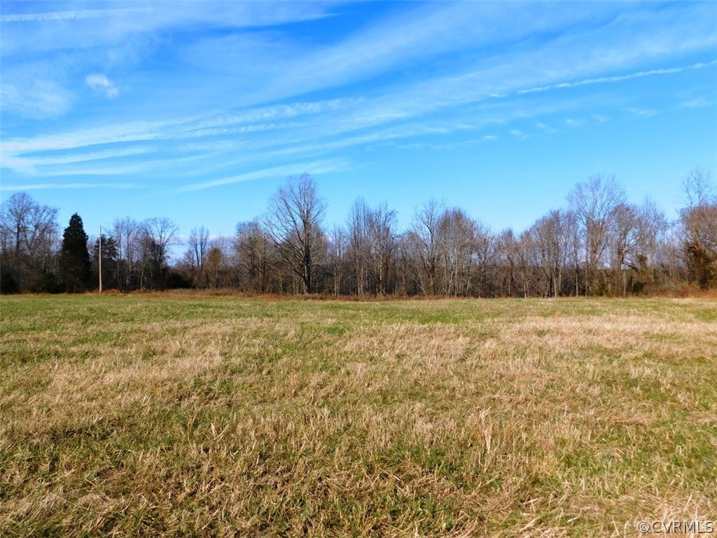 1526 Columbia Road Columbia, VA 23038 - Photo 4 of 43 Gallery Image 4