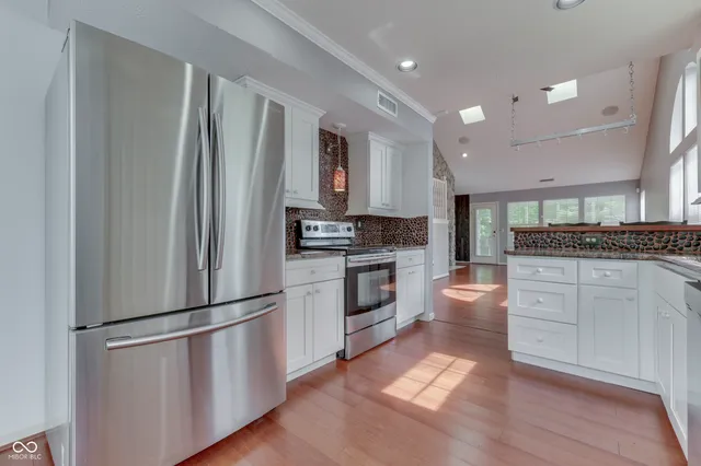 $246,200 | 6542 Edna Mills Drive, Camby, IN 46113