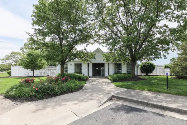 $246,200 | 6542 Edna Mills Drive, Camby, IN 46113